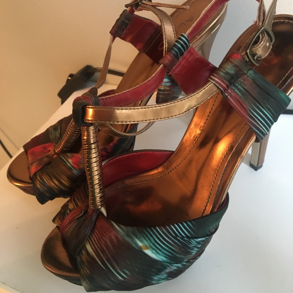 Bronze and multicolor Aldo heel size 38